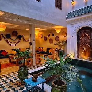 Bed & Breakfast Belikoss Pool & ****