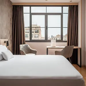 petit-palace-eixample.hotelscatalonia.net/